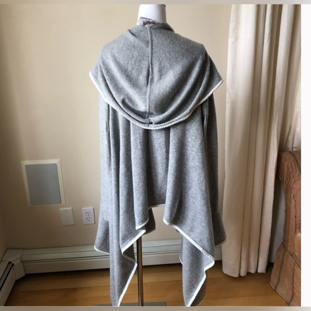 Wool/Cashmere Shawl, Open Front, by Grace - Picture 7 of 7